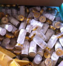 Tắm trắng khô: Đừng biến mình thành... chuột bạch